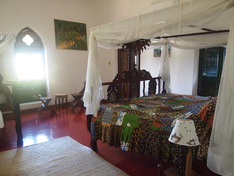 The Old Boma Hotel ムトワラ エクステリア 写真